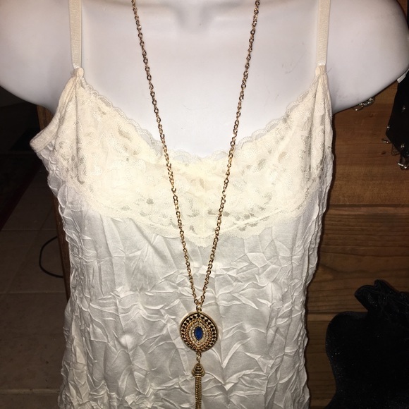 🆕Long gold necklace w/blue center & earrings NWT - Picture 4 of 8